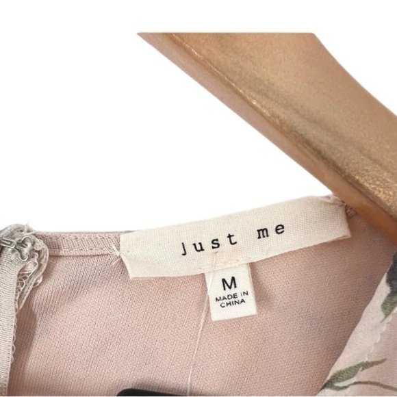 JUST ME Women's Medium Floral Taupe Dress Ruched Draped Above Knee size M - Picture 9 of 12